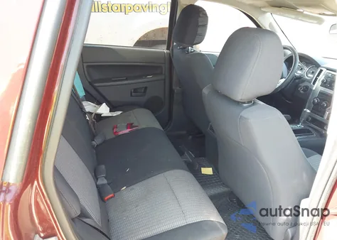 2008 Jeep Grand Cherokee Laredo z USA, uszkodzony, nr VIN 1J8GR48K28C204304